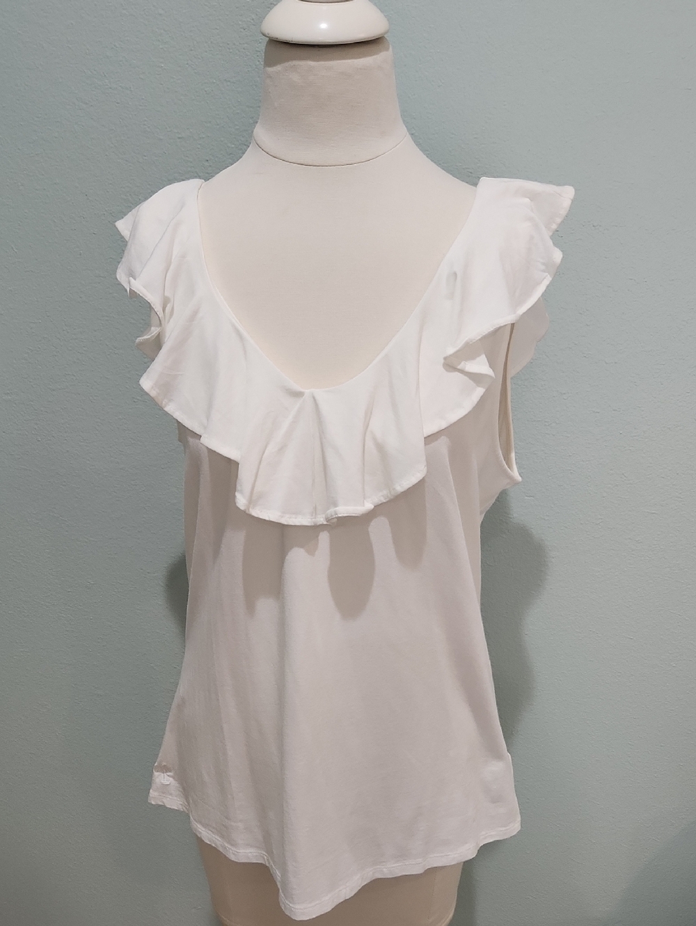Lilly Pulitzer White Ruffle V-Neck Sleeveless Camisole